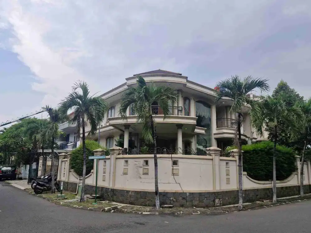 Rumah Siap Huni 2 Lantai - Puri Indah