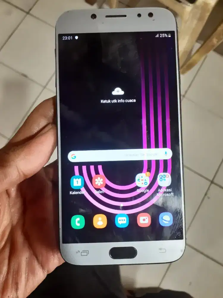 Samsung j7 pro ram 3/32 nfc siap pakai sehari hari