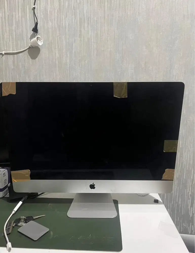 Imac 27 late 2012 layar off