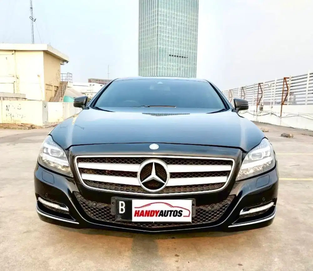 Mercedes Benz CLS350 Sunroof Tahun 2011 Automatic Hitam