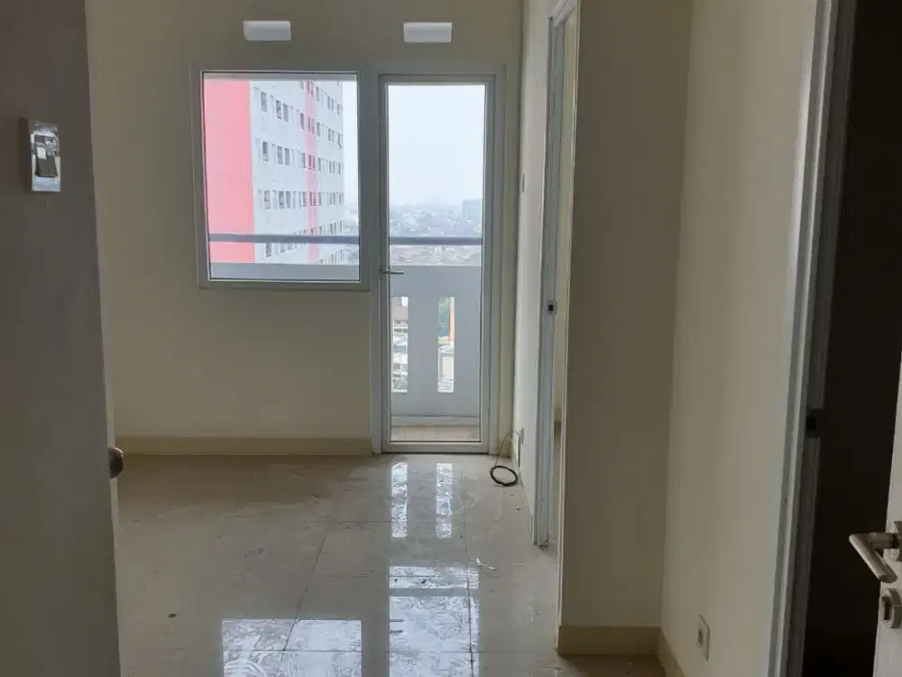 Sewa Tahunan Tower Mall 2Br Kosongan Hoek Lt.Rendah Gratis Ipl Selama Sewa