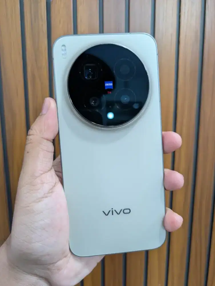 Vivo X300 Pro (16/512) Fullset seken rasa baru