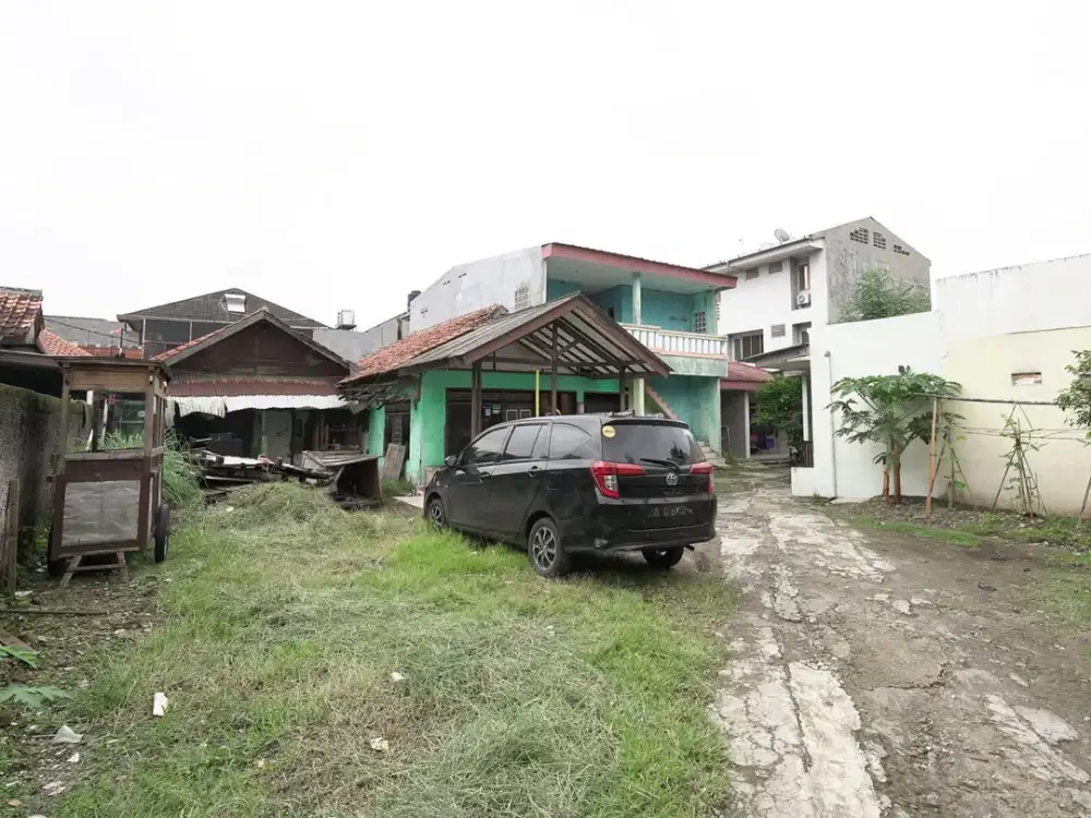 Rumah LT 258 SHM 6 Menit ke AEON Mall Tanjung Barat Siap KPR J-40229