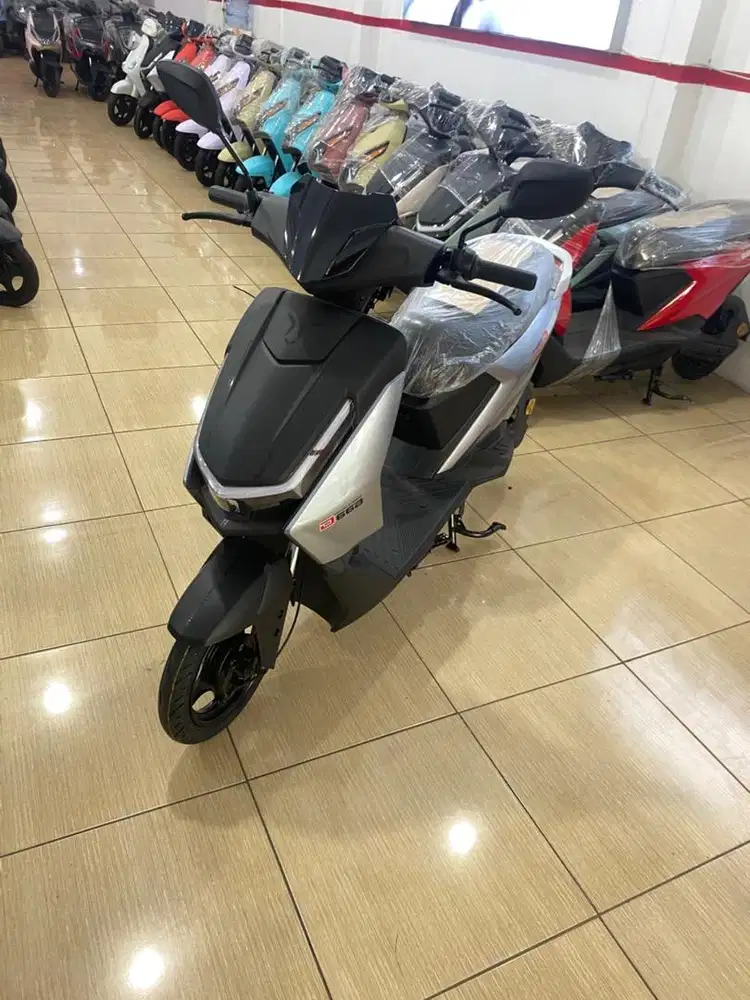 Sepeda listrik anti air murmer D66B