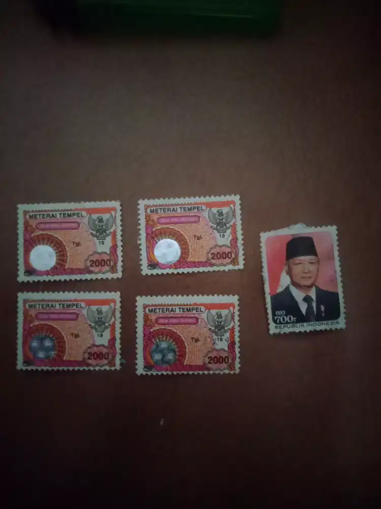Materai 2000 4 biji sama prangko sukarno