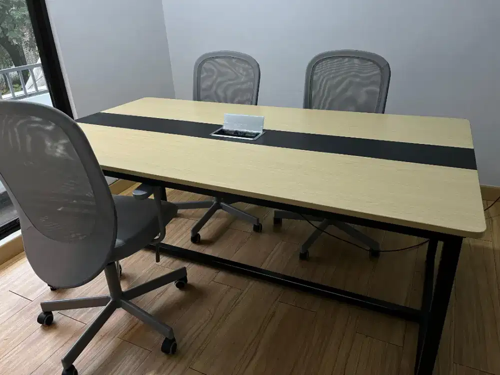 Meja meeting 4 orang/6 orang
