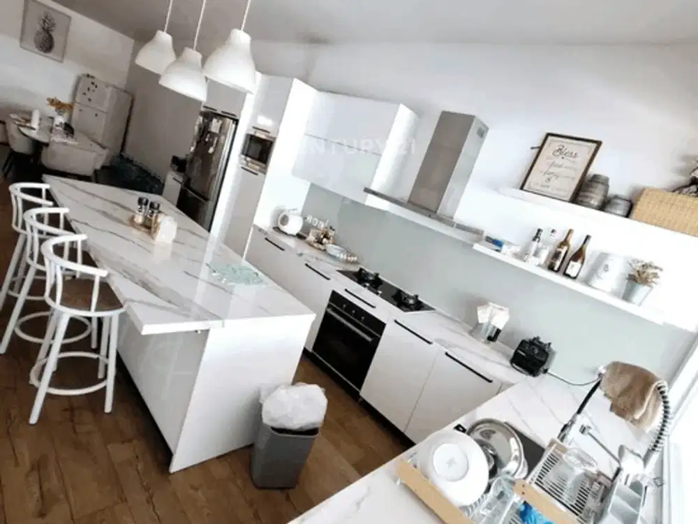 FOR SALE Rumah Cantik Siap Huni Di Cluster Eksklusif Asia Tropis