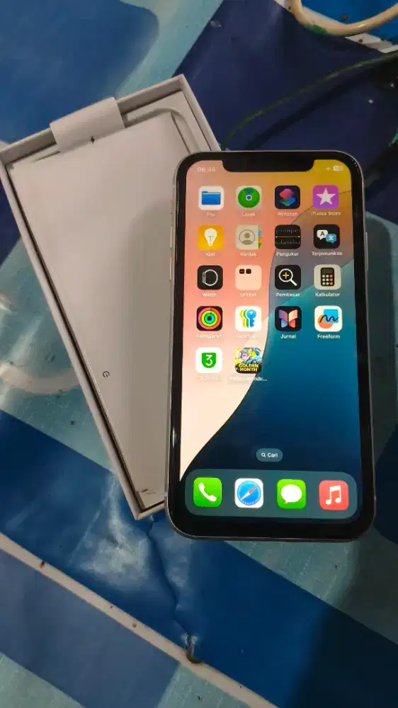 iPhone xr 64 gb