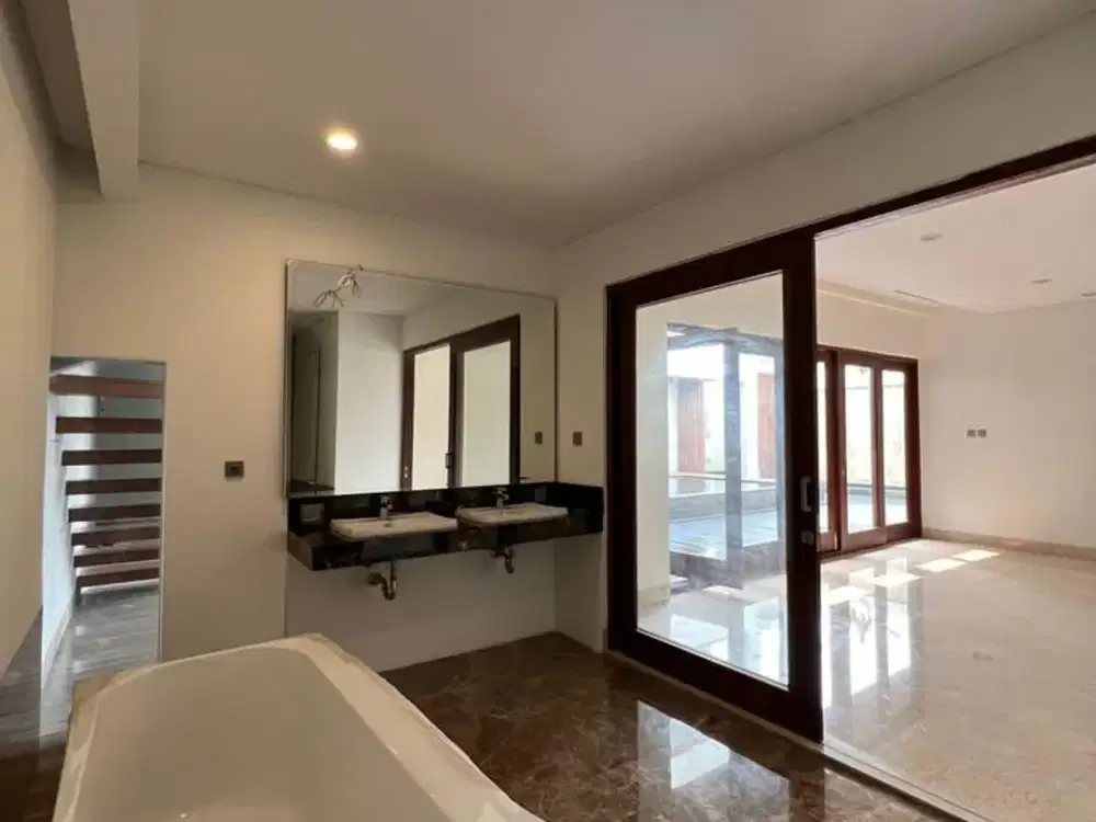 DIJUAL  CEPAT Rumah di Pondok Indah