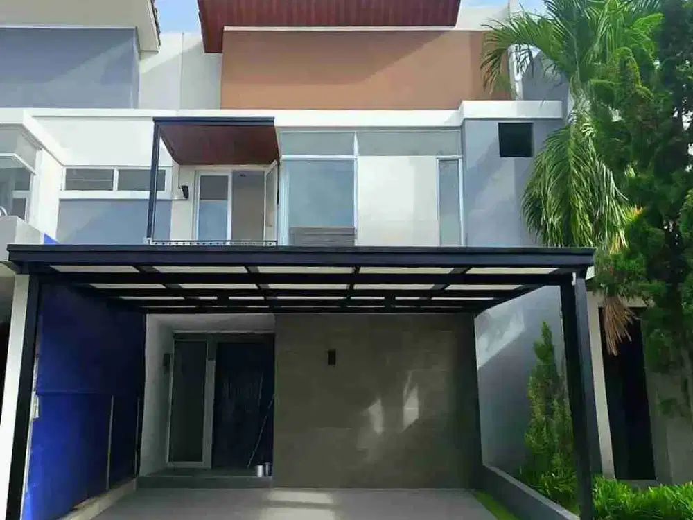 Rumah dengan master bedroom luas dan kamar mandi dalam, jual banting harga