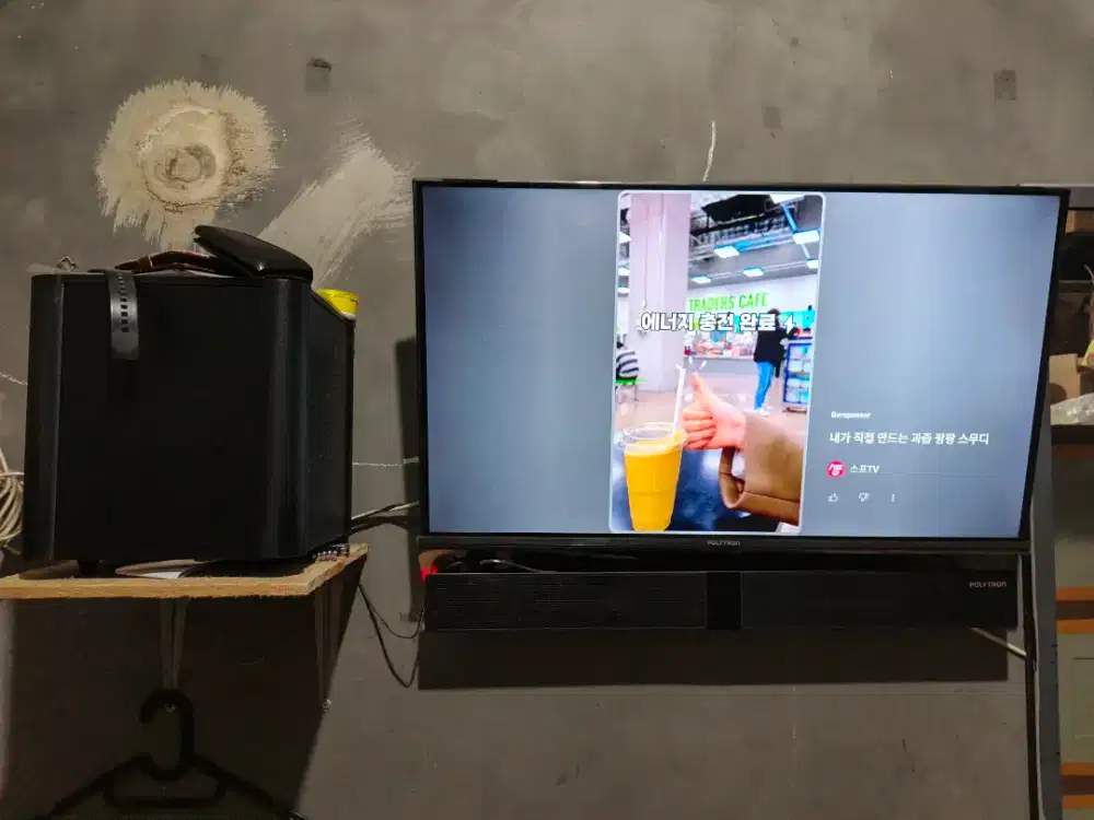 Polytron GoogleTV 32 inch Normal Lengkap