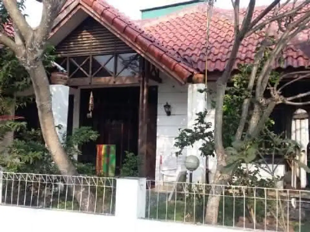 Rumah di palem semi - karawaci