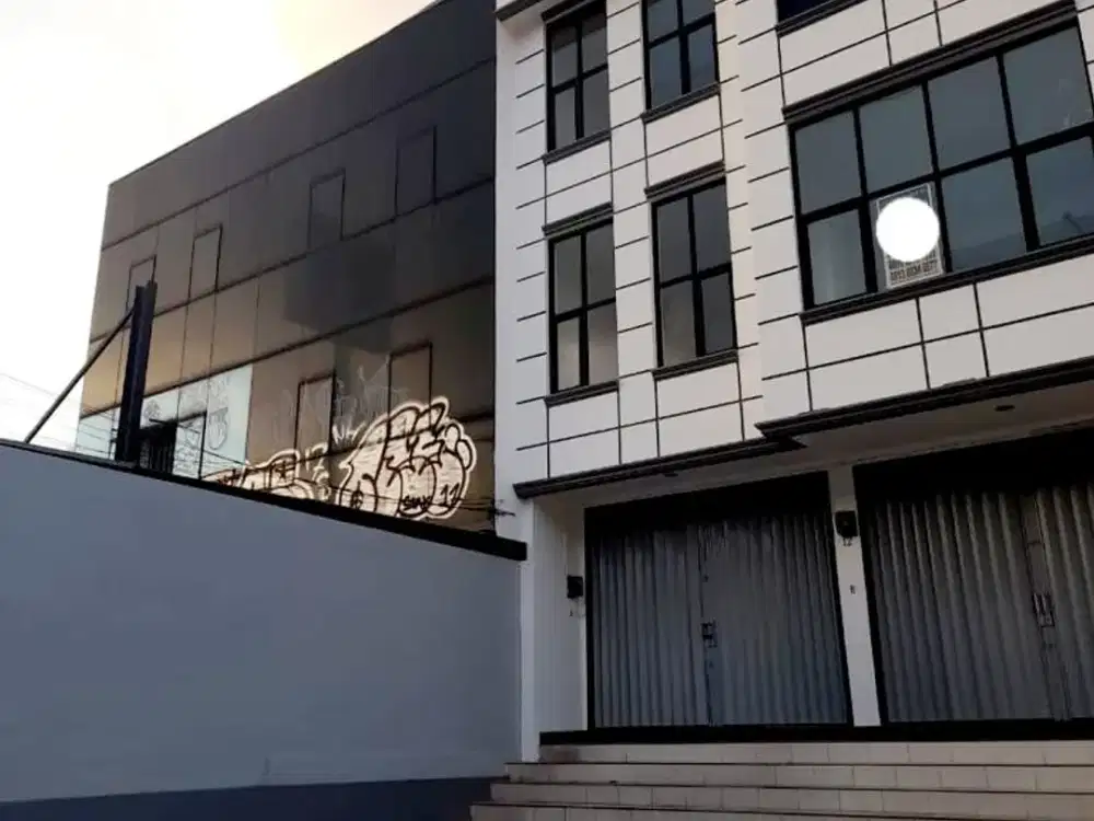 DIJUAL 3 UNIT RUKO ( gandeng) DI PONDOK KELAPA JAKARTA TIMUR