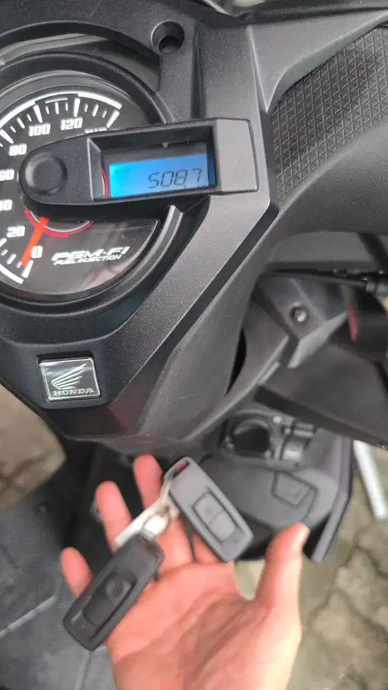 Jarang pake KM 500 PERAK HONDA New Beat deluxe keyless 2025