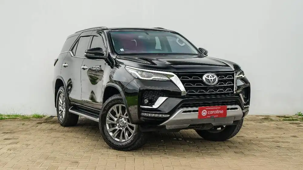 TOYOTA FORTUNER 2.4 VRZ AT 2021 HITAM - GARANSI 1THN - PAJAK ON