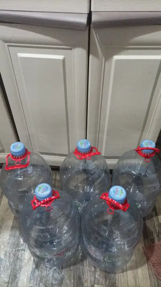 Galon kosong Le mineral