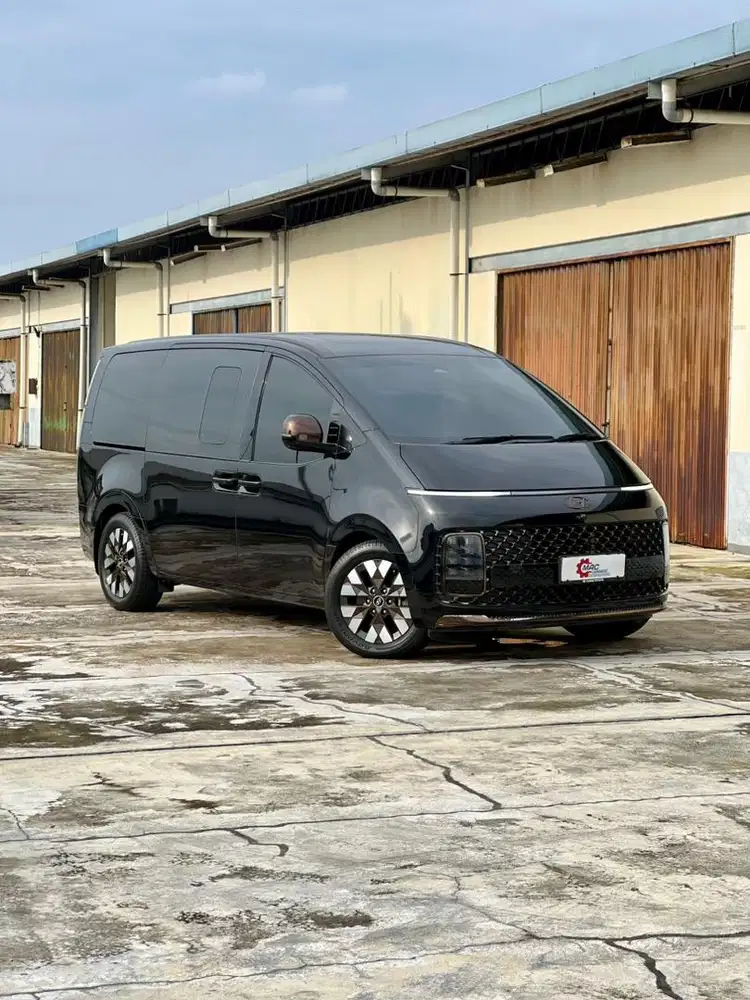 Hyundai Staria7 Seater Signature 2021