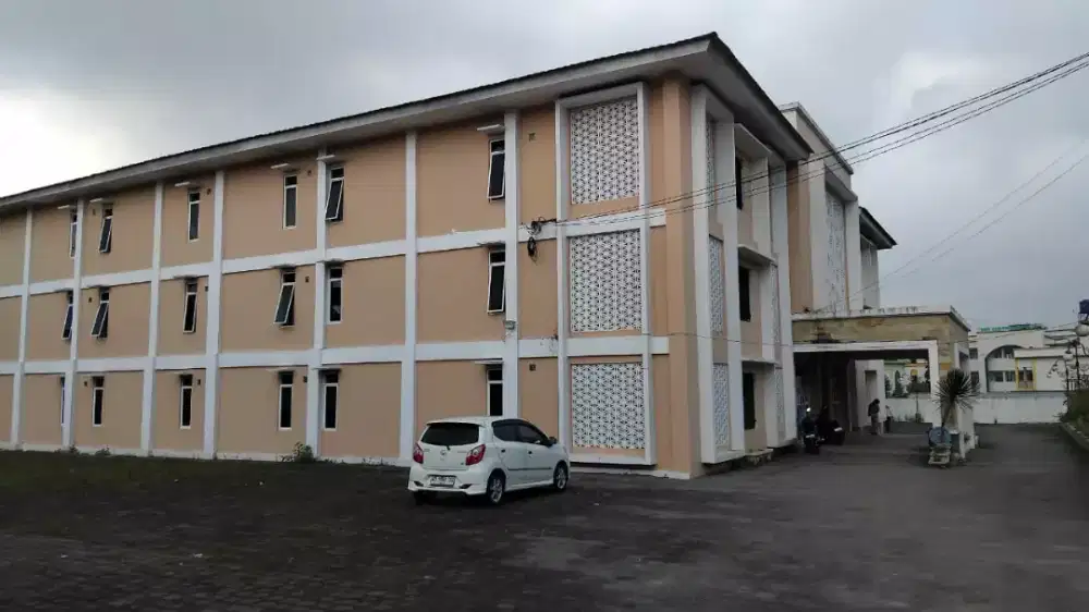 Kos 120 Kamar - Jual Gedung Kost 3 Lantai, Rumah, Pendopo, Tanah 6500