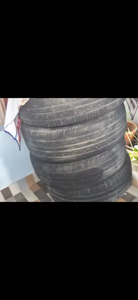 Ban bekas r16 205/60