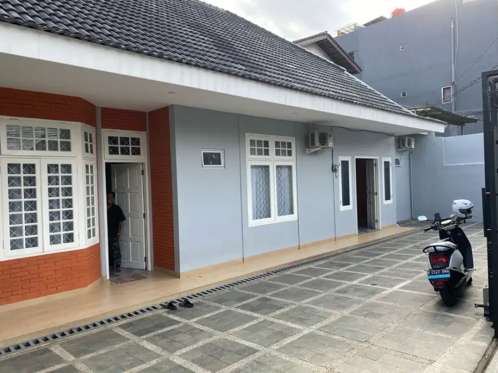 Dijual Rumah Mewah 5 Br Luas 400 M2 Strategis Unit Kebayoran Baru, Jakarta Selatan