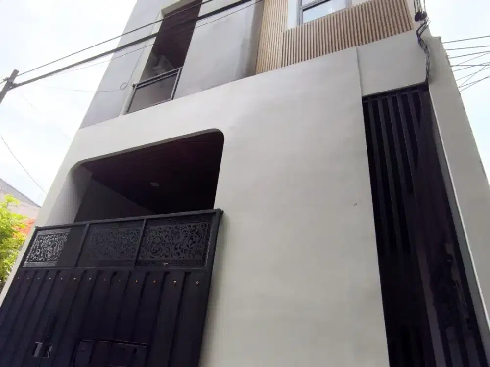 Dapat 550jutaan. Jual Rumah kost di Manyar Surabaya