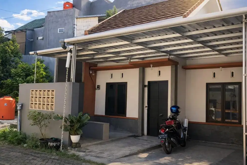 Rumah Malang di jual cepat . BU