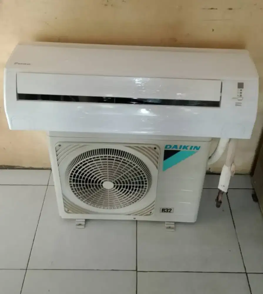 Ac daikin 1/2pk masi ori dijamin dingin