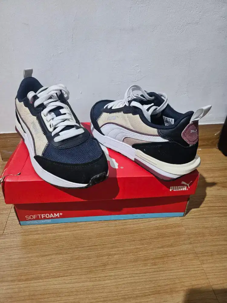 Sepatu Puma Second
