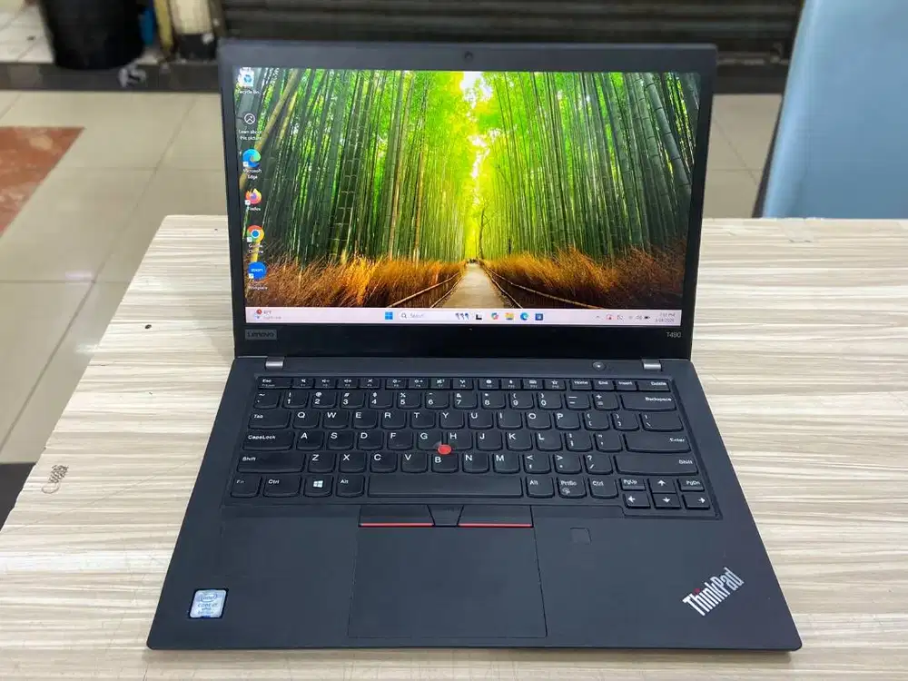 Laptop LENOVO ThinkPad T490 core i7 ram 8gb ssd 256gb DL-EC