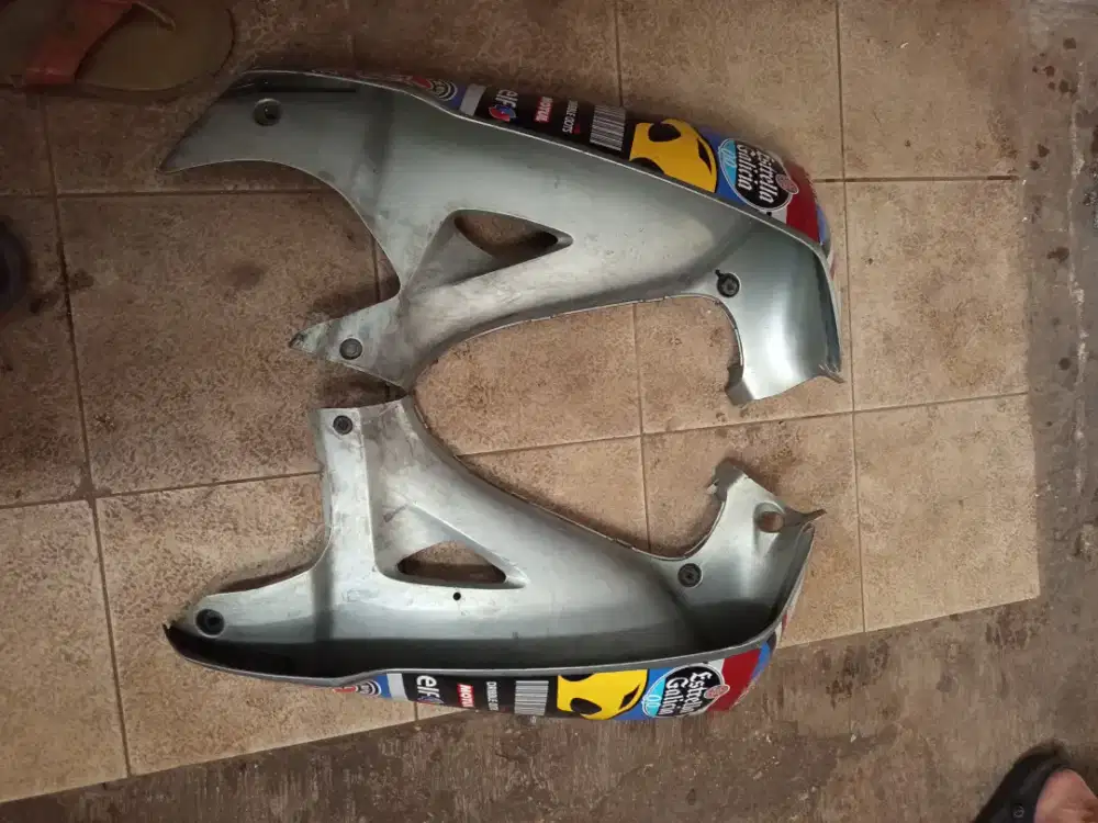 Sayap luar dalam kanan kiri karisma original copotan