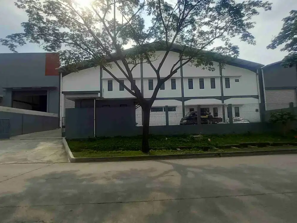 Dijual / disewakan gudang standart pabrik delta silicon lippo cikarang