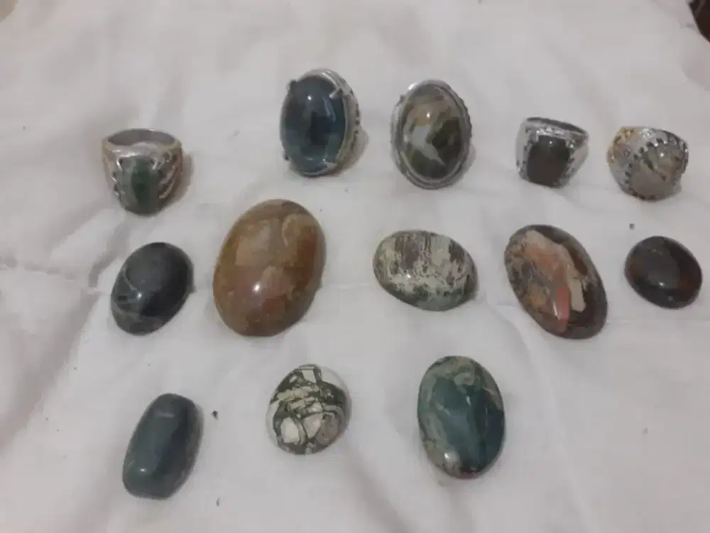 Batu akik pilihan ,bonus tambahan ada batu akik juga