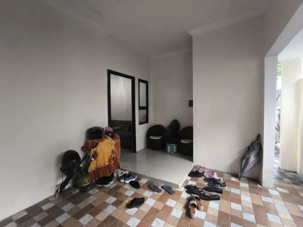 Jual Kost dan Rumah induk di Ketintang dekat Unesa Royal Plaza
