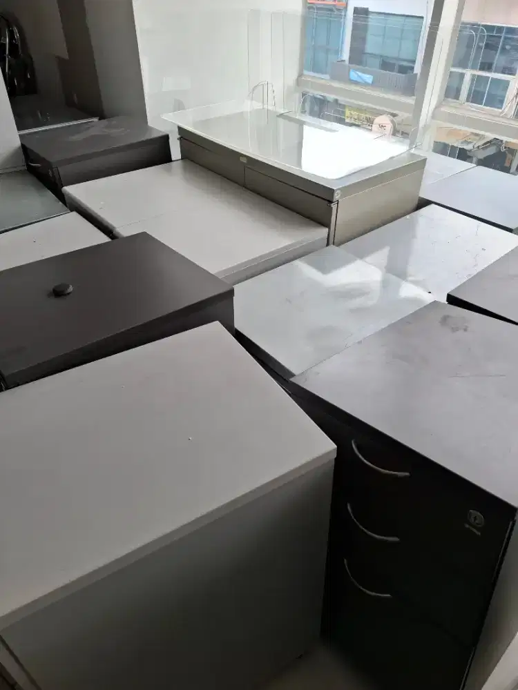 Laci dorong/mobile drawwer besi