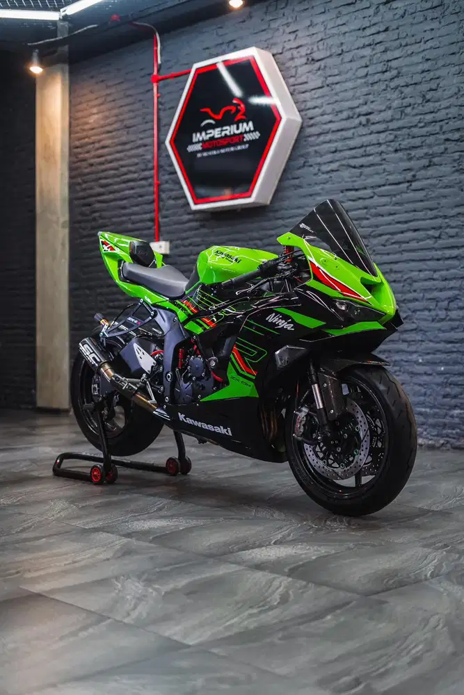 ZX636 2024 Green KRT Low Odo