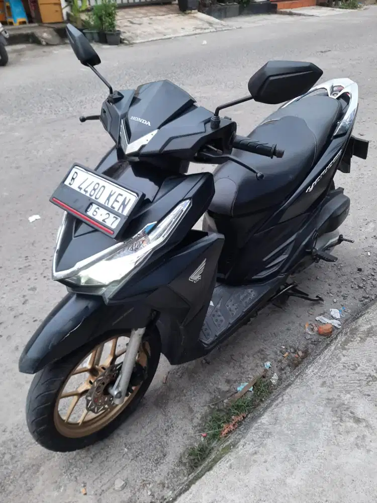 Honda Vario LED 150 2017 ss lengkap mesin bagus plat Bekasi Kota