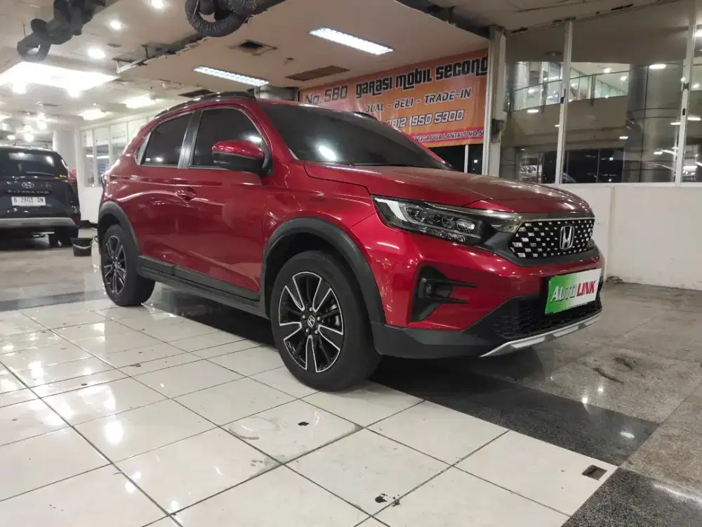 WR V RS SENSING 2023 MATIC MERAH 2024 BAGUS TERAWAT 2022 PERORANGAN
