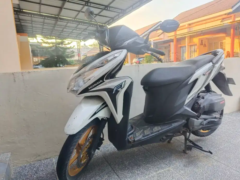 Honda vario putih 2018