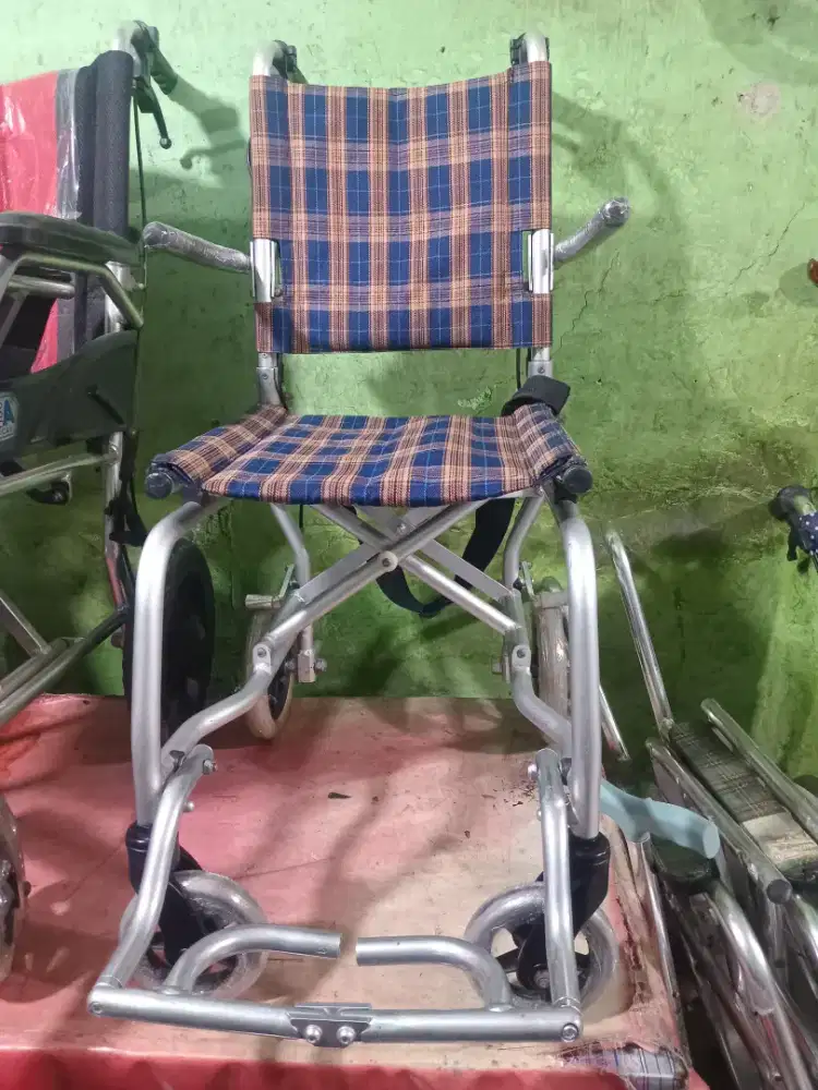 Kursi roda treveling mulus siap pake