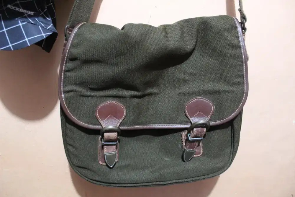 Tas Selempang Messenger Crocodile – Canvas Mix Kulit Asli (Preloved)