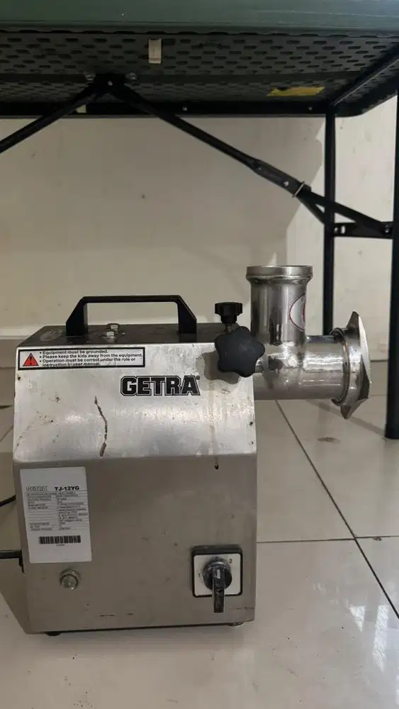 Mesin Giling Daging Meat Grinder Getra