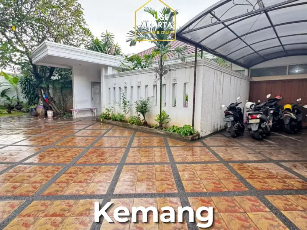 Rumah Lama Perlu Renovasi area Kemang Jakarta Selatan