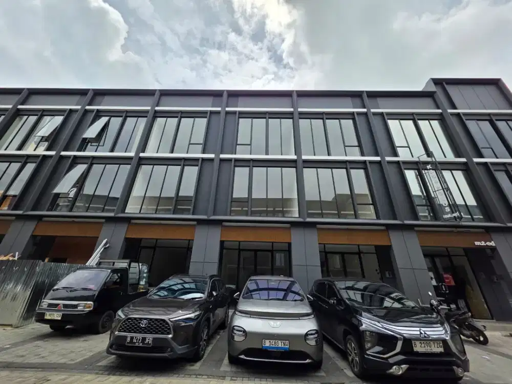 Sewa Ruko Hampton Avenue Gading Serpong 3 lantai dan masih baru siap pakai