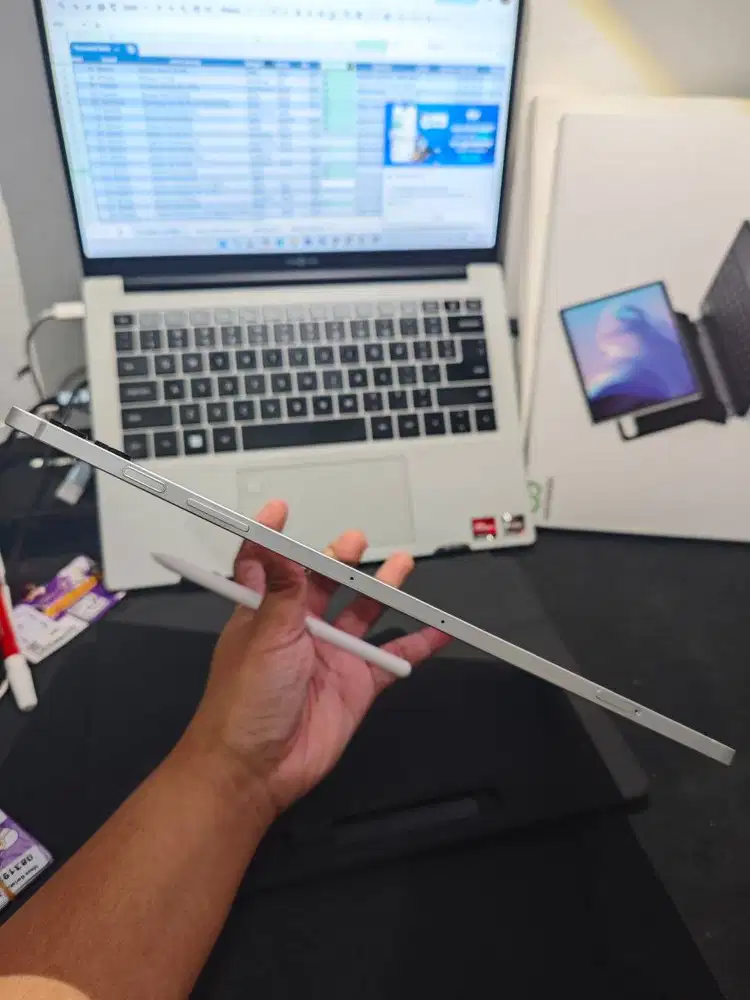 Samsung Tab S9 FE+ 8/128GB WiFi Only Silver + Keyboard GooJodoq