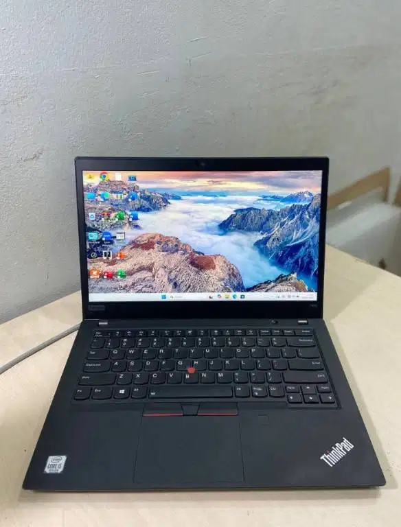 Laptop Lenovo ThinkPad T490 Core i5-10210U Ram 8Gb Layar 14inch N-EC