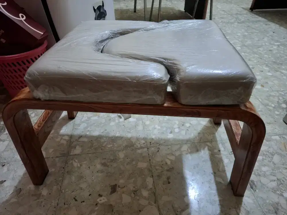 Kursi untuk Yoga