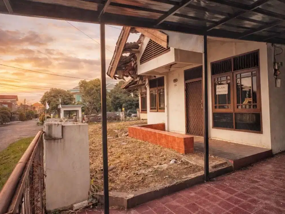 FOR SALE Griya Loka Sek 1.3 Bsd  Rumah Bangunan Lama, Hook