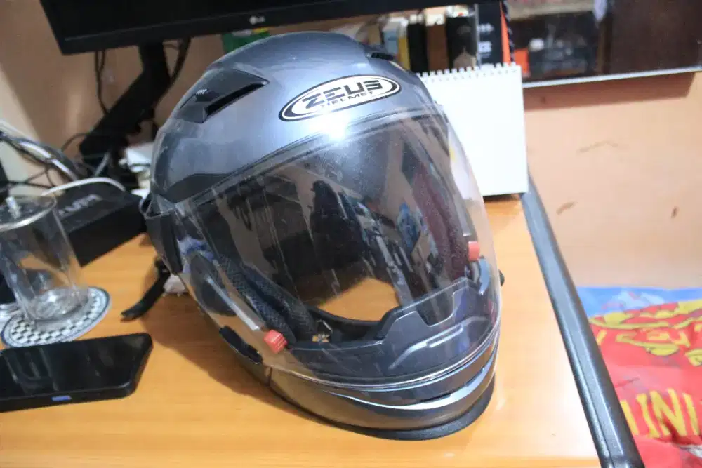 Helm Modular Zeus 611C Double Visor (Preloved)