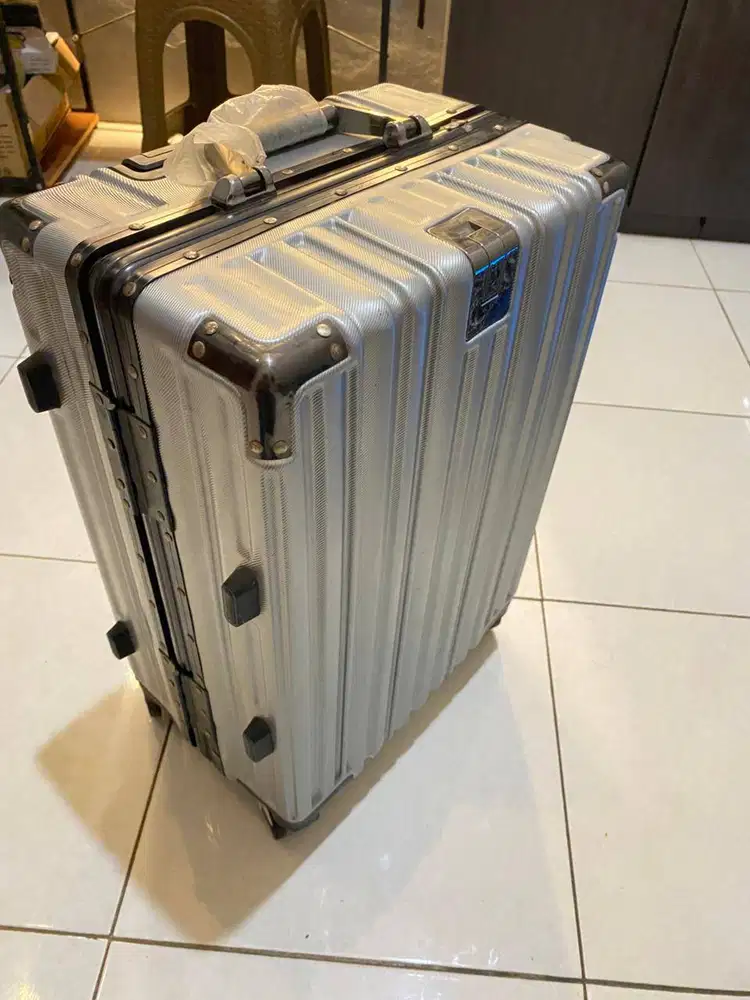 Koper Hardcase Plastik Premium Size Besar – Kunci Kode