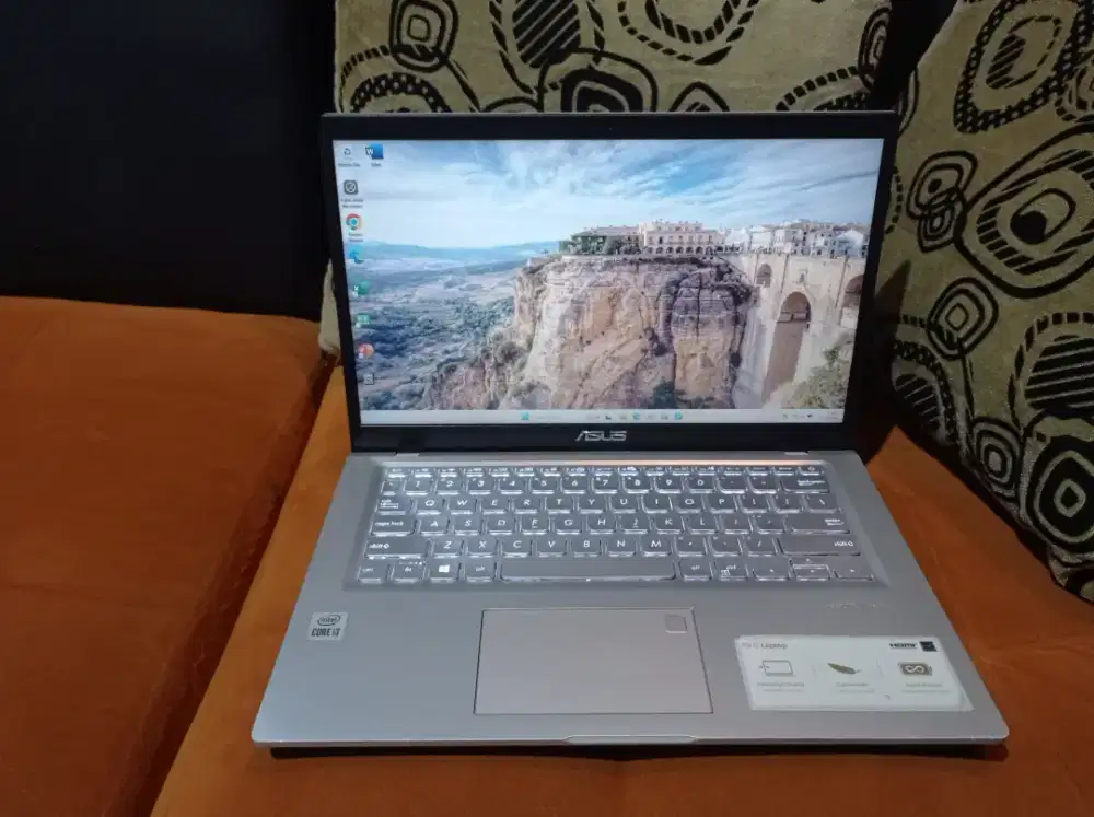 ASUS Core i3 Gen10 Ram8 Nvme Backlight NORMAL